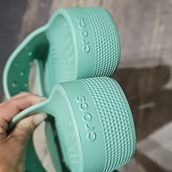 Crocs Classic Slide Patform Sandals - Picture 9 of 11